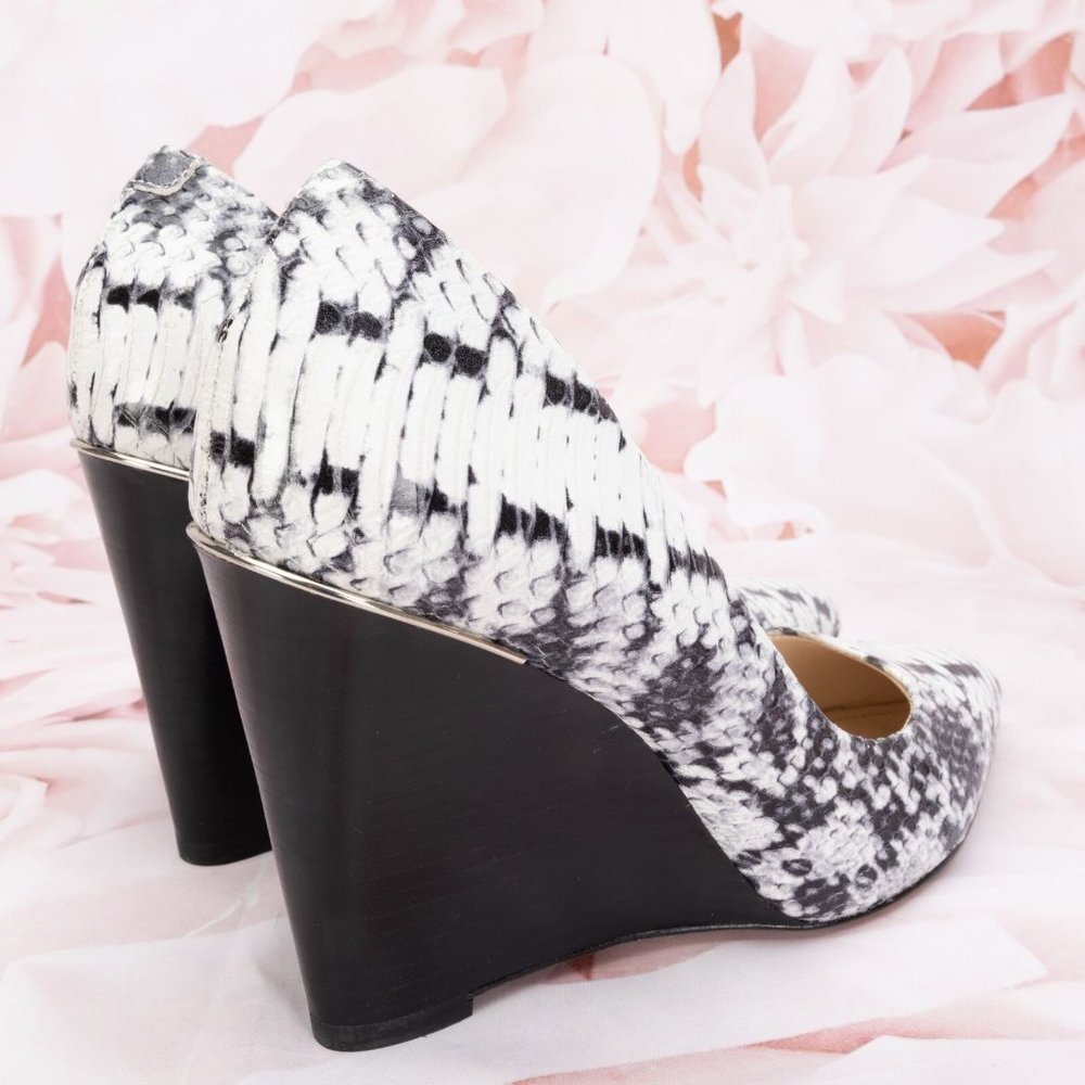 Coach Designer Snake Pattern Pointed Toe Orchard … - image 8